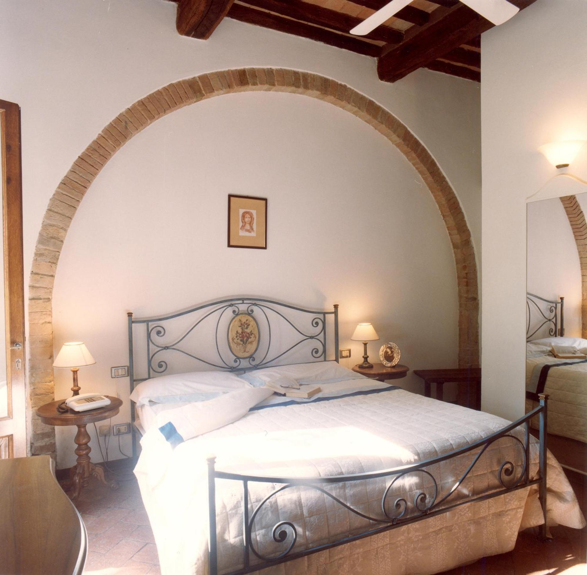 מוטספרטולי Villa Panconesi מראה חיצוני תמונה